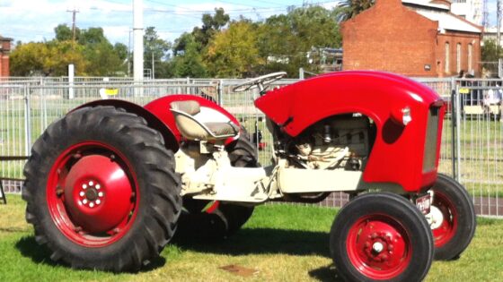 Chamberlain Light Tractor