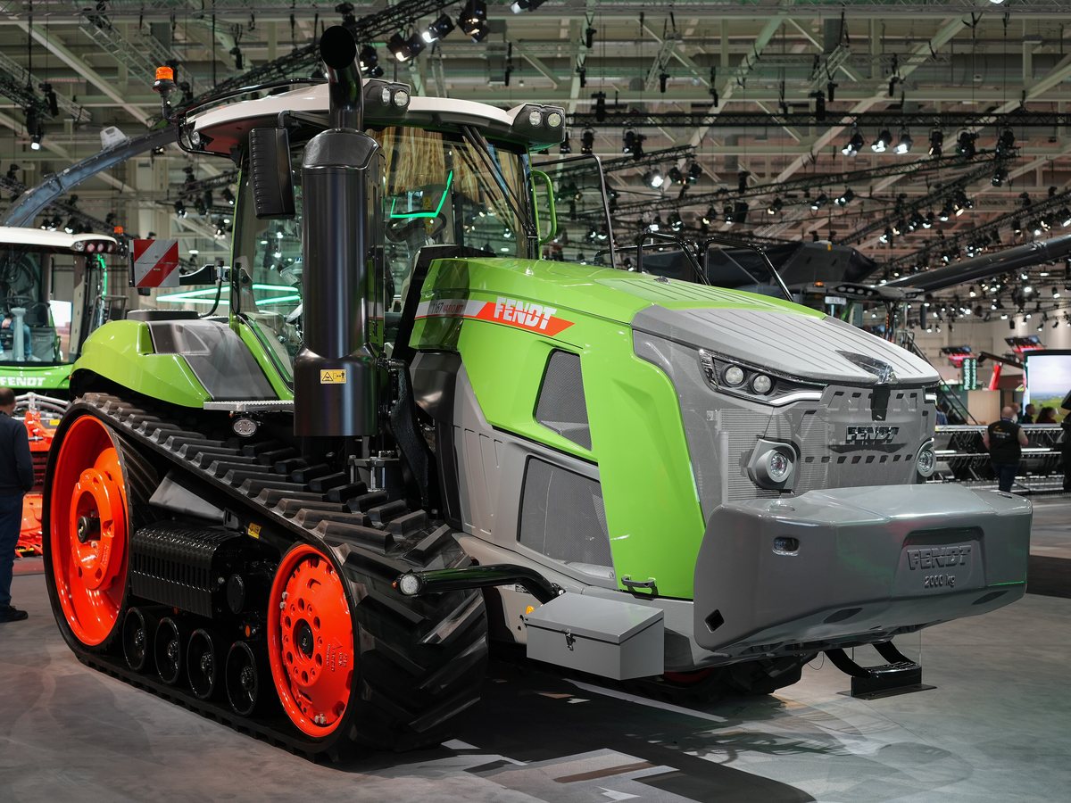Trator de esteiras Fendt 1167 Vario MT verde exposto na Agritechnica 2025