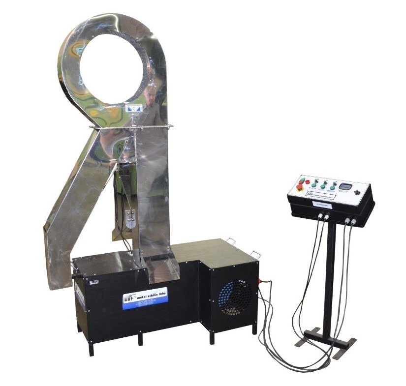 Máquina separadora de cascas de noz da Metal Schilin, com coluna de aspiração em aço inox